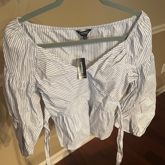 Top - Picture 3 of 4